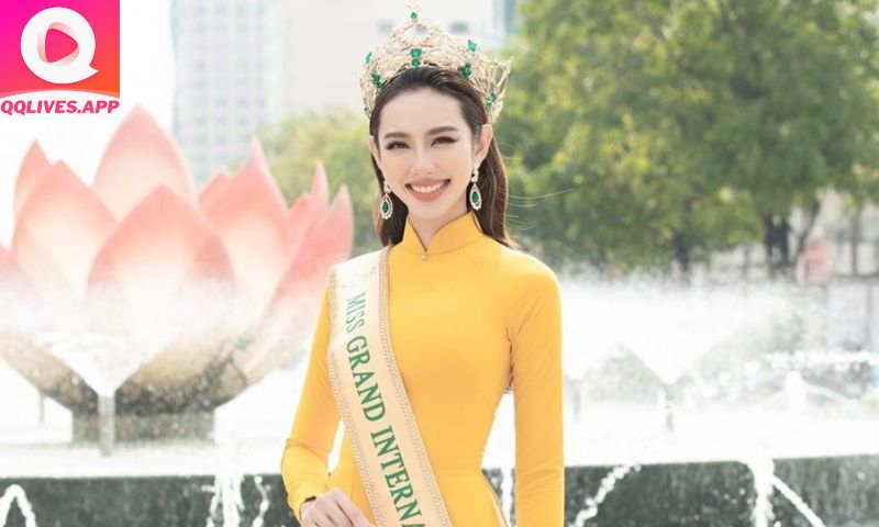Đôi nét về tiểu sử của Hoa hậu Nguyễn Thúc Thùy Tiên