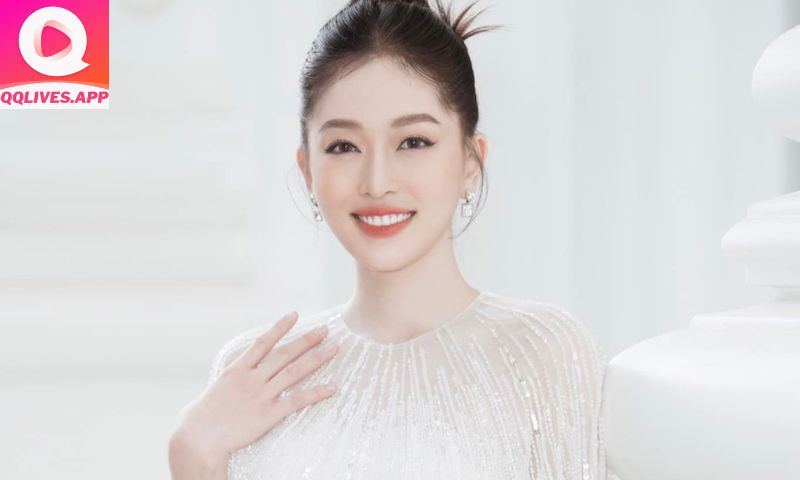 Hoa hậu Bùi Phương Nga và mối tình ngọt ngào với diễn viên Bình An