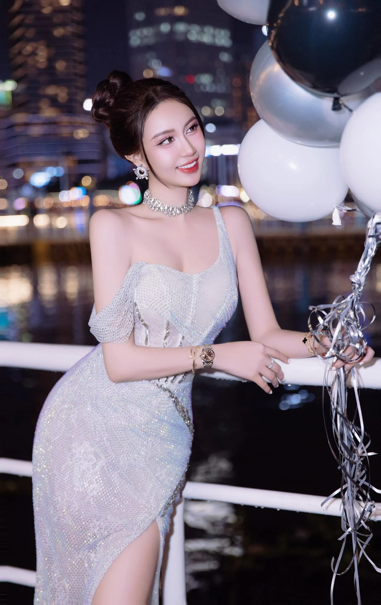 ho-ngoc-y-nhi- 7 ho-ngoc-y-nhi- 7