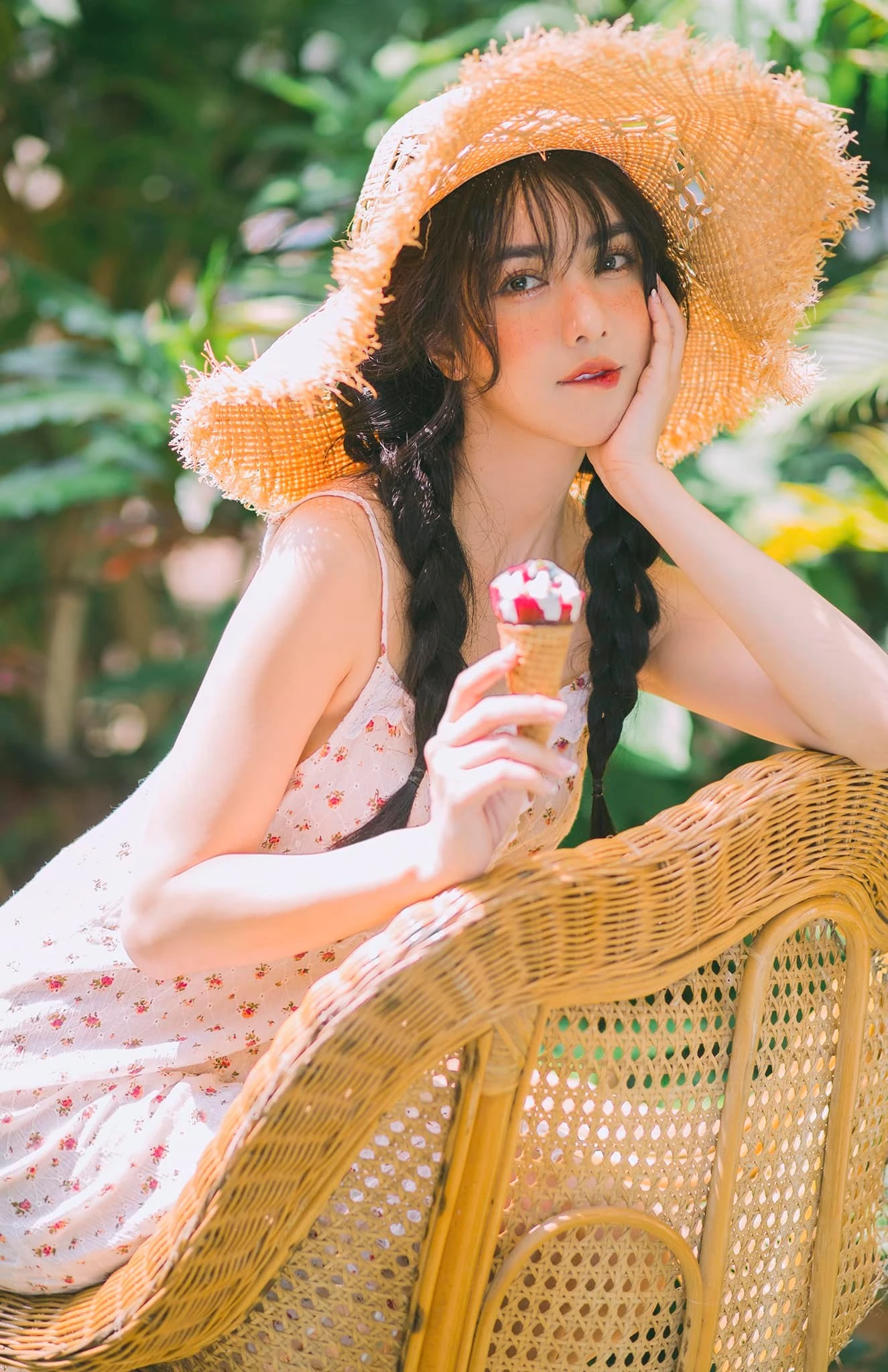 ho-thi-thuy-linh- 1 ho-thi-thuy-linh- 1