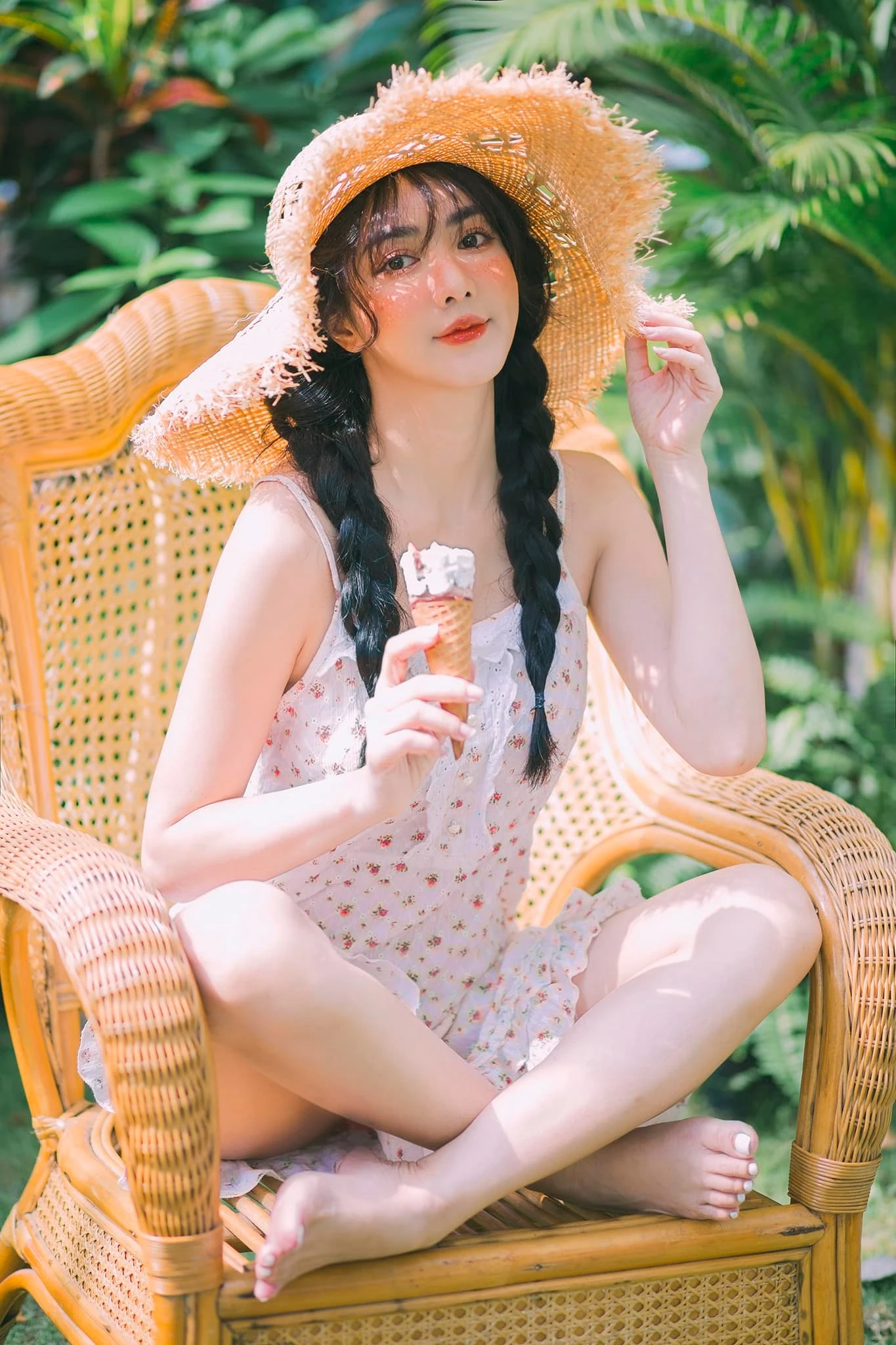 ho-thi-thuy-linh- 6 ho-thi-thuy-linh- 6